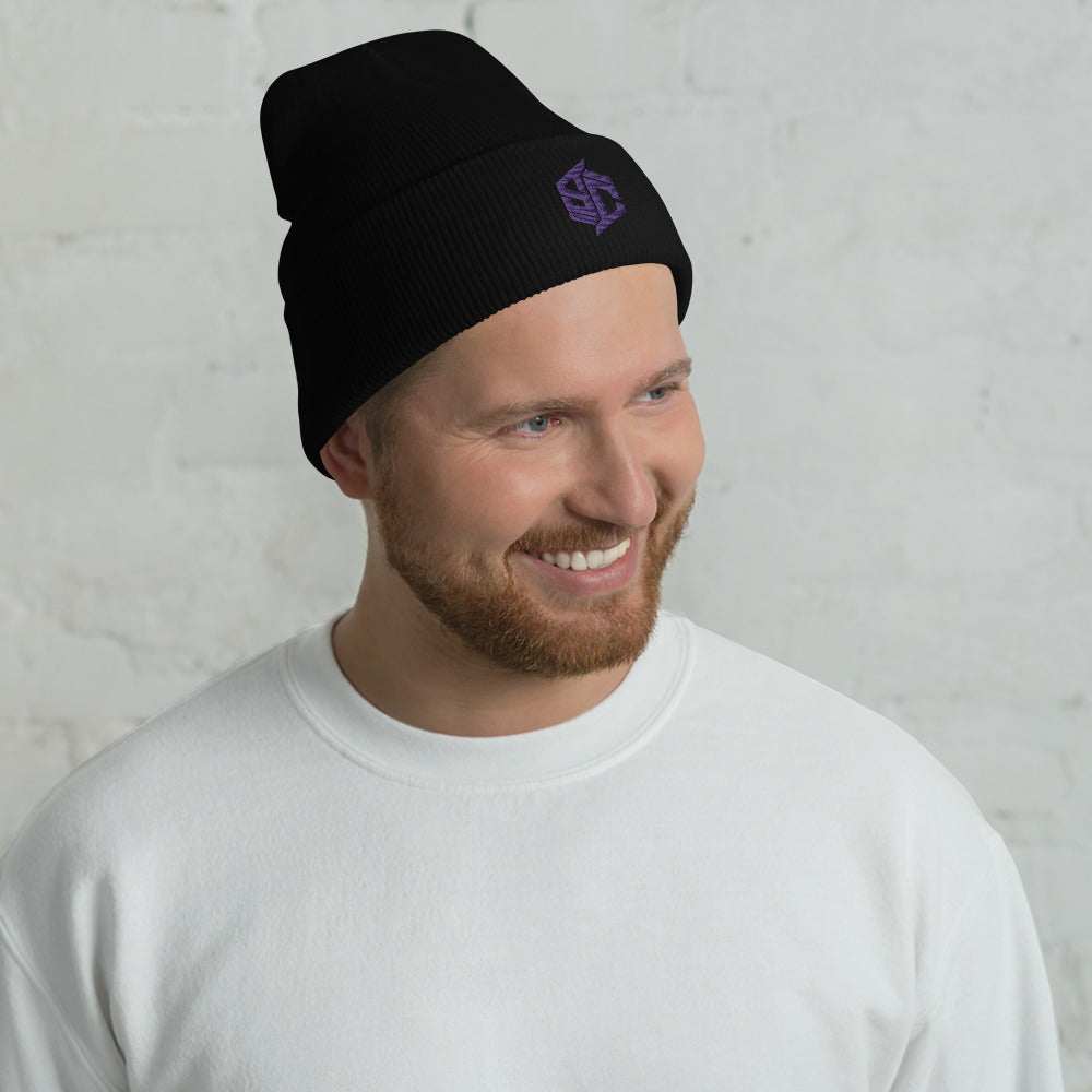 Cuffed beanie made of 100% turbo acrylic, unisex and hypoallergenic, snug fit accessory