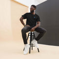 Men's classic tee in 100% cotton with sharp edges and layered streetwear style